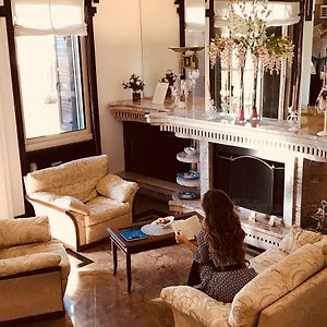 La Maison Royale Bb